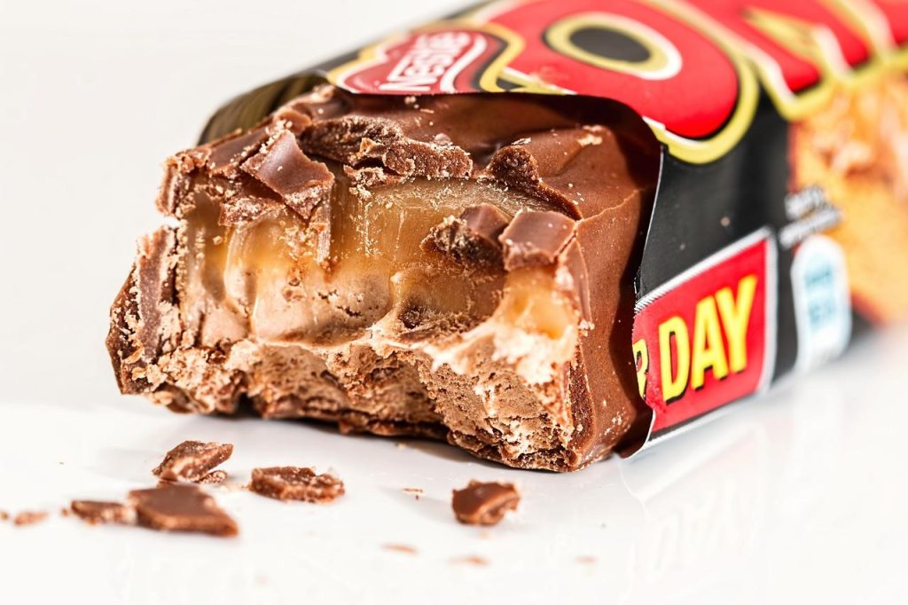 Gezondere snackroutine: gezonde eiwitrijke repen en voedzame snackalternatieven